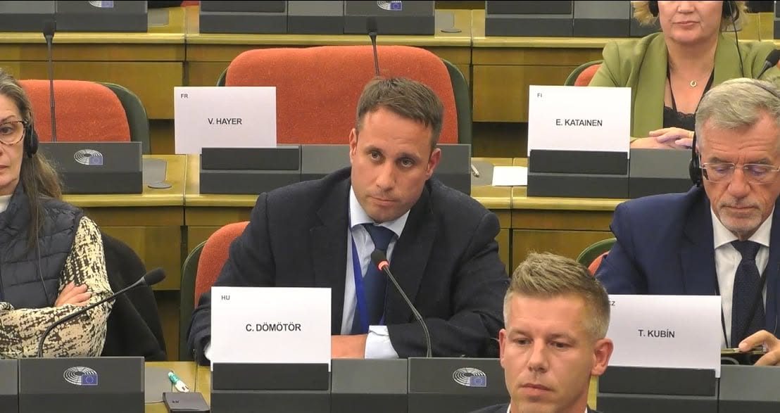 Dömötör Csaba a legaktívabb magyar EP-képviselő, Magyar Péter alig járt be