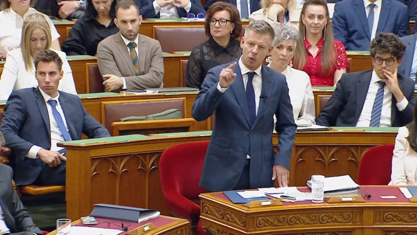 falfeher-frakcio-Tisza.jpg