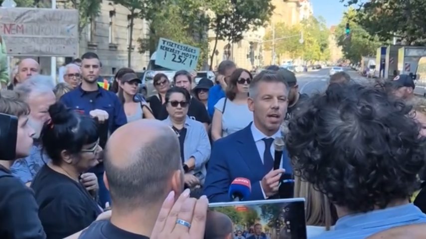 Magyar Péter és a tüntetők