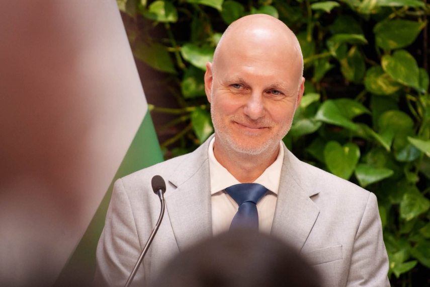 Tanács Zoltán interjúja a Várnegyednek