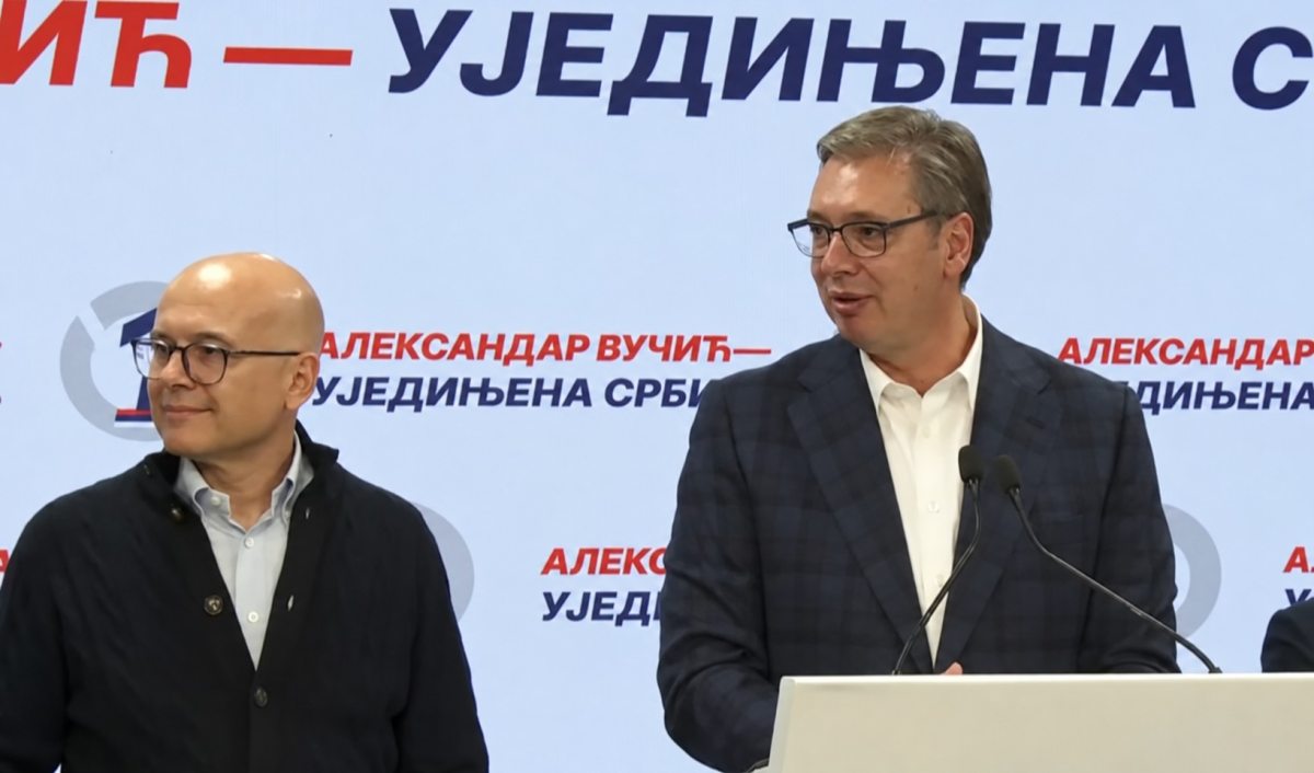 Vége Vučić rendszerének Szerbiában